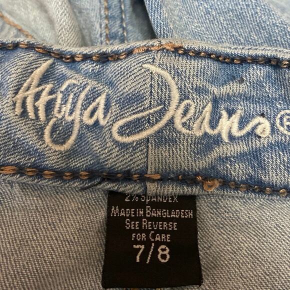 Ariya Women's Blue Distressed Low Waist Straight Leg Denim Jeans Pants Size 7/8 - Picture 4 of 5